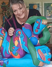 Christine Schirrmacher im Atelier 2019